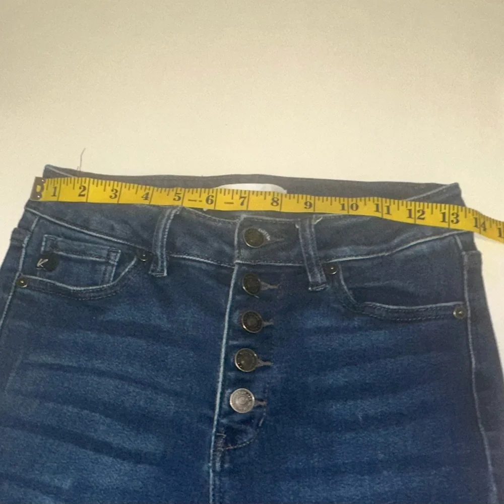 Kancan Rainn Ultra High Rise Flare Jeans Button Fly Raw Hem Size 7/27 Dark‎ Wash